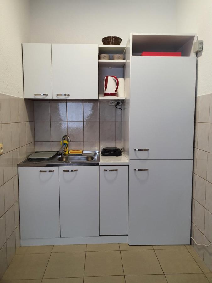 Studio Apartman 11 بيهاتش المظهر الخارجي الصورة